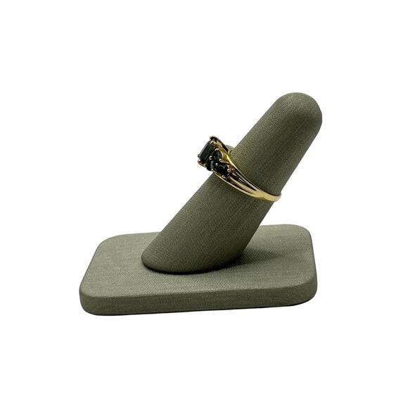 10K Yellow Gold Emerald Cut Green Stone Ring (13587) - Picture 5 of 5